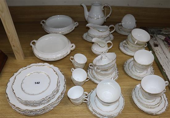 A Royal Doulton Richelieu pattern tea, coffee and dinner service